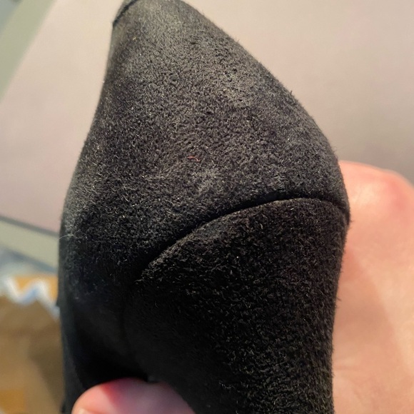 Gianni Bini Tula Hidden Platform Booties Heel Shoe Black Suede Sz 8.5 Ruffle - Picture 10 of 12